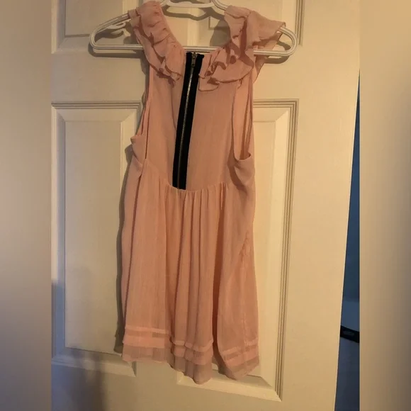 Never worn - Picture 2 of 2